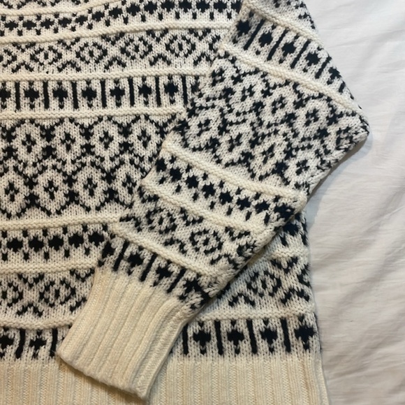 NWOT American Eagle chunky black / white knit sweater size m - Picture 3 of 8